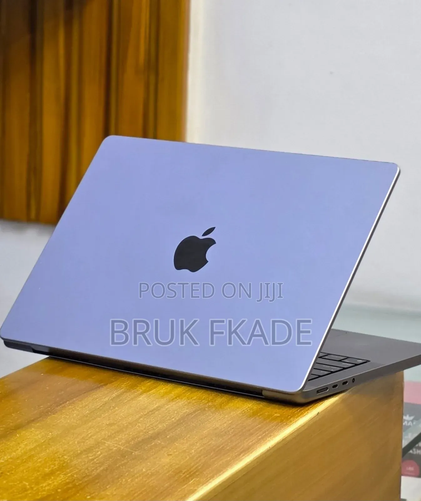 New Laptop Apple MacBook Pro M1 16GB Apple M1 Pro SSD 512GB
