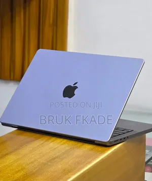 New Laptop Apple MacBook Pro M1 16GB Apple M1 Pro SSD 512GB