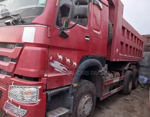 Sinotruk 2021 Red