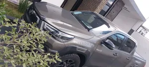 Toyota Hilux 2022 Gray