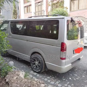 Toyota HiAce 2007 Silver