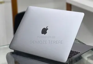 New Laptop Apple MacBook Air 2020 M1 8GB Apple M1 SSD 256GB