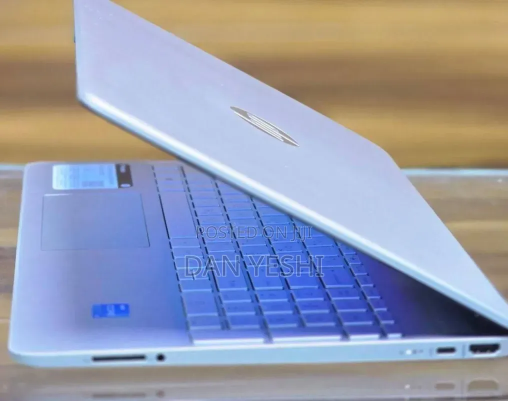 New Laptop HP Stream Notebook 8GB Intel Core i3 SSD 256GB