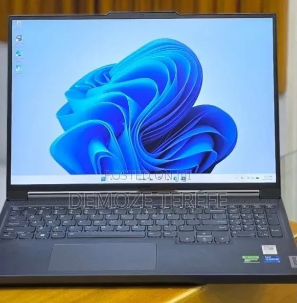 New Laptop Lenovo Legion 5 16GB Intel Core i7 SSD 1T
