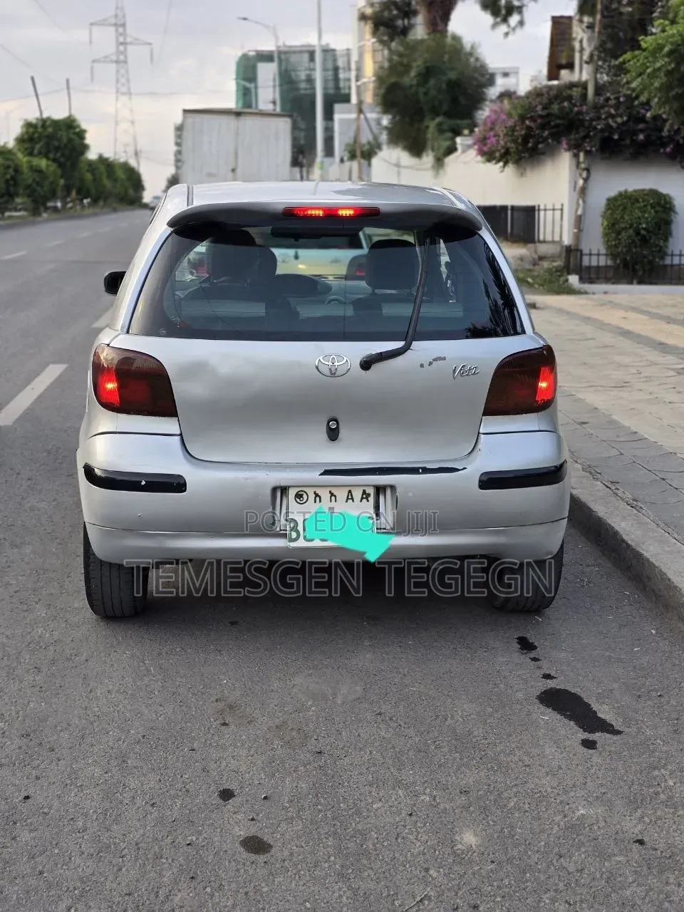 Toyota Vitz 2002 Silver