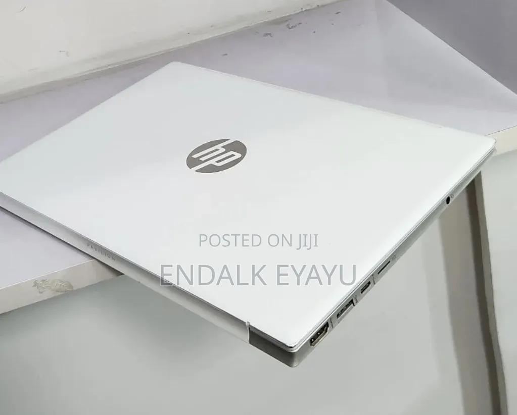 New Laptop HP Pavilion 13 16GB Intel Core i5 SSD 512GB
