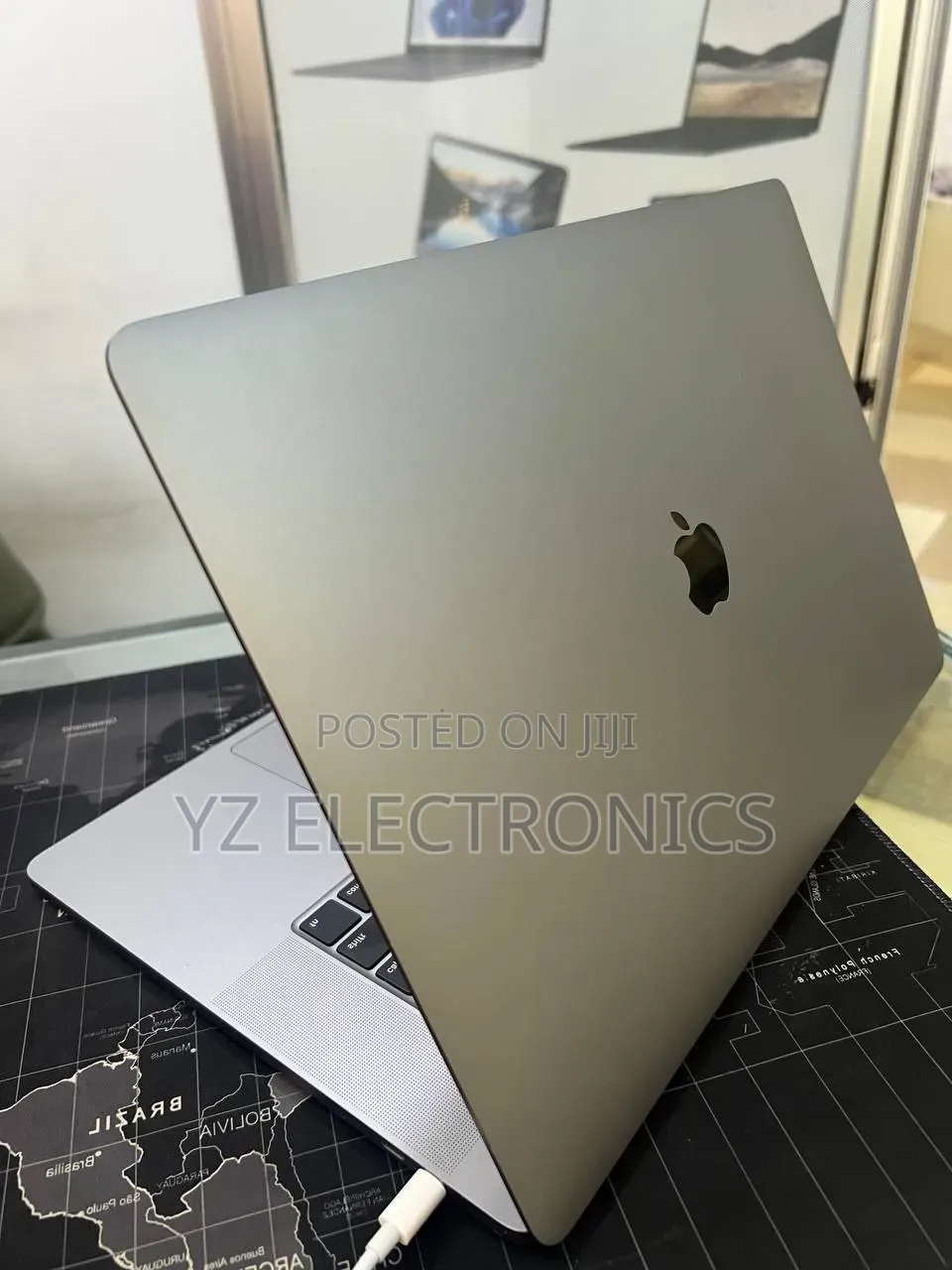 New Laptop Apple MacBook Pro 2019 32GB Intel Core i9 SSD 512GB