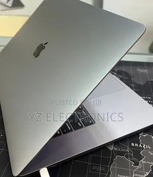 New Laptop Apple MacBook Pro 2019 32GB Intel Core i9 SSD 512GB
