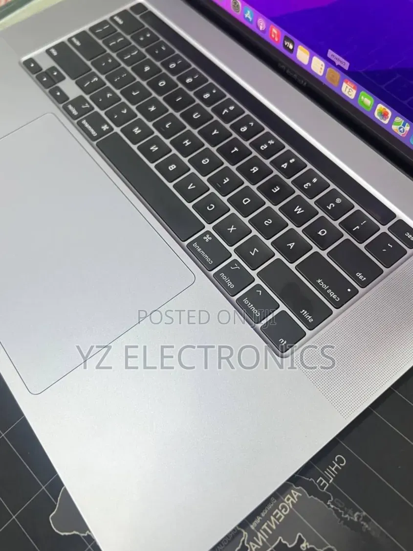 New Laptop Apple MacBook Pro 2019 32GB Intel Core i9 SSD 512GB