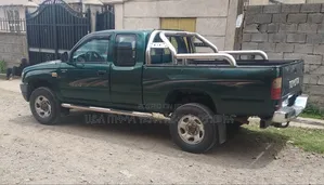 Toyota Hilux 2003 Green