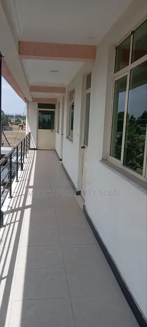 የሚከራይ መጋዘን ቃሊቲ አከባቢ 630kv ኤሌክትሪክ ሀይል እና G+2 ቢሮዎች ጋር