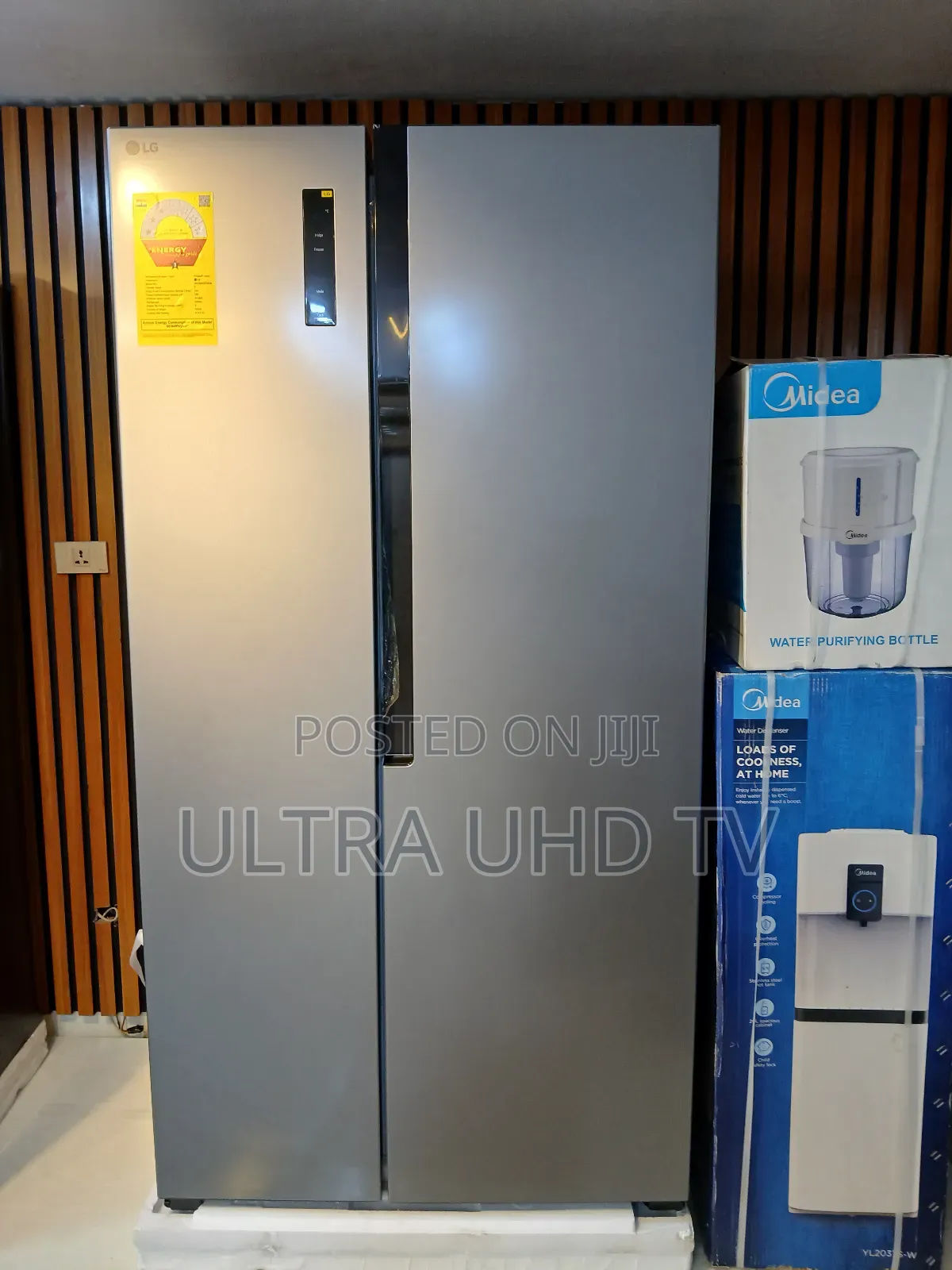 Lg Side-by-Side Silver Refrigerator Featuring Smar Inverter Compressor