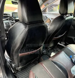Peugeot 2008 2022 Silver