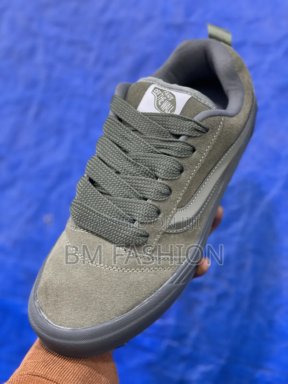 Vans Low-Top - Premium Suede