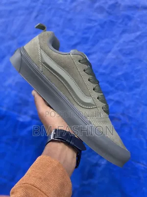 Vans Low-Top - Premium Suede