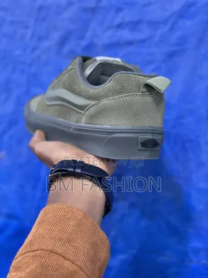 Vans Low-Top - Premium Suede