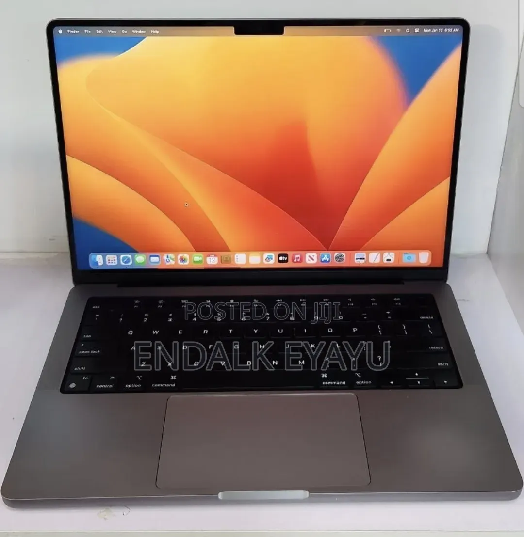 New Laptop Apple MacBook Pro M1 16GB Apple M1 Pro SSD 512GB