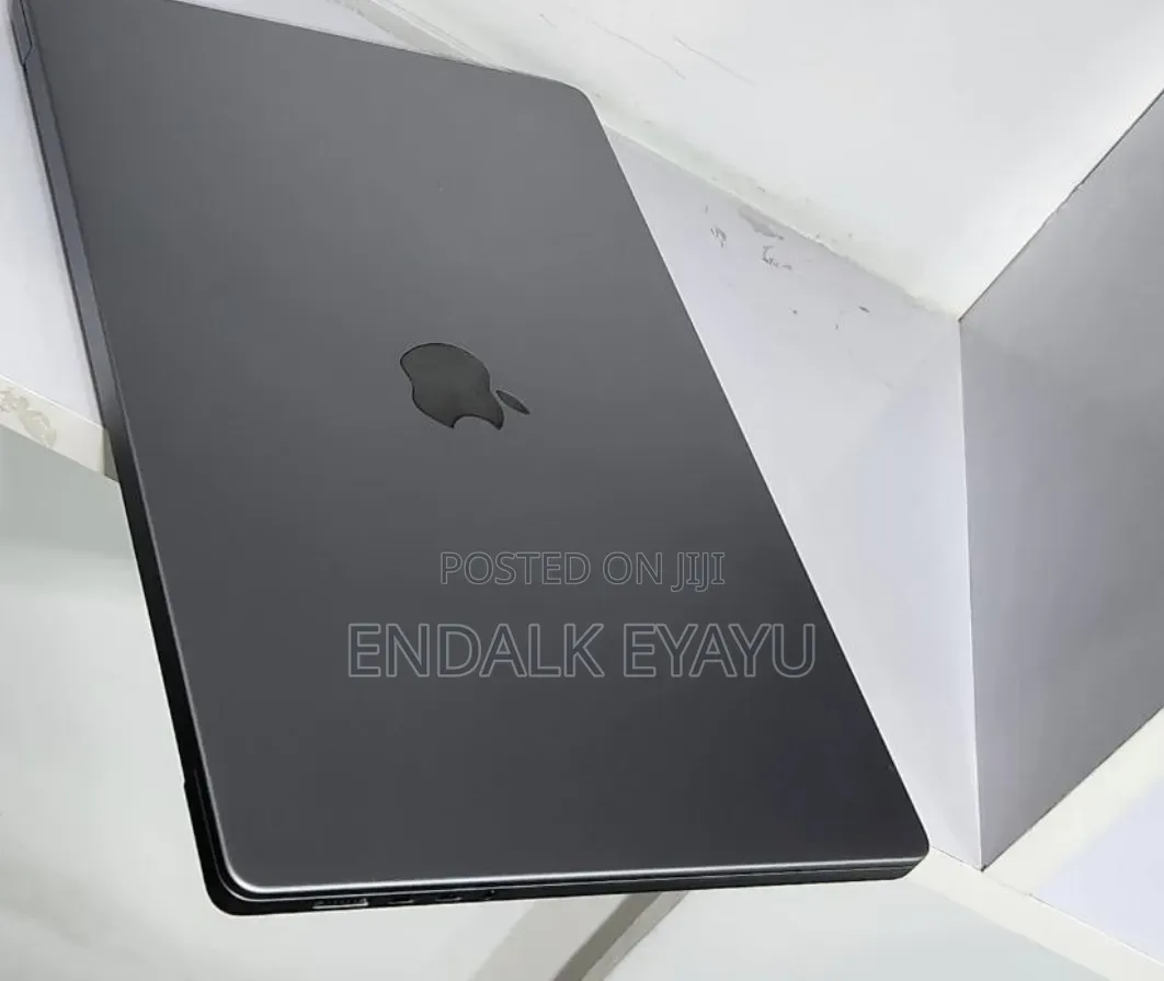New Laptop Apple MacBook Pro M1 16GB Apple M1 Pro SSD 512GB