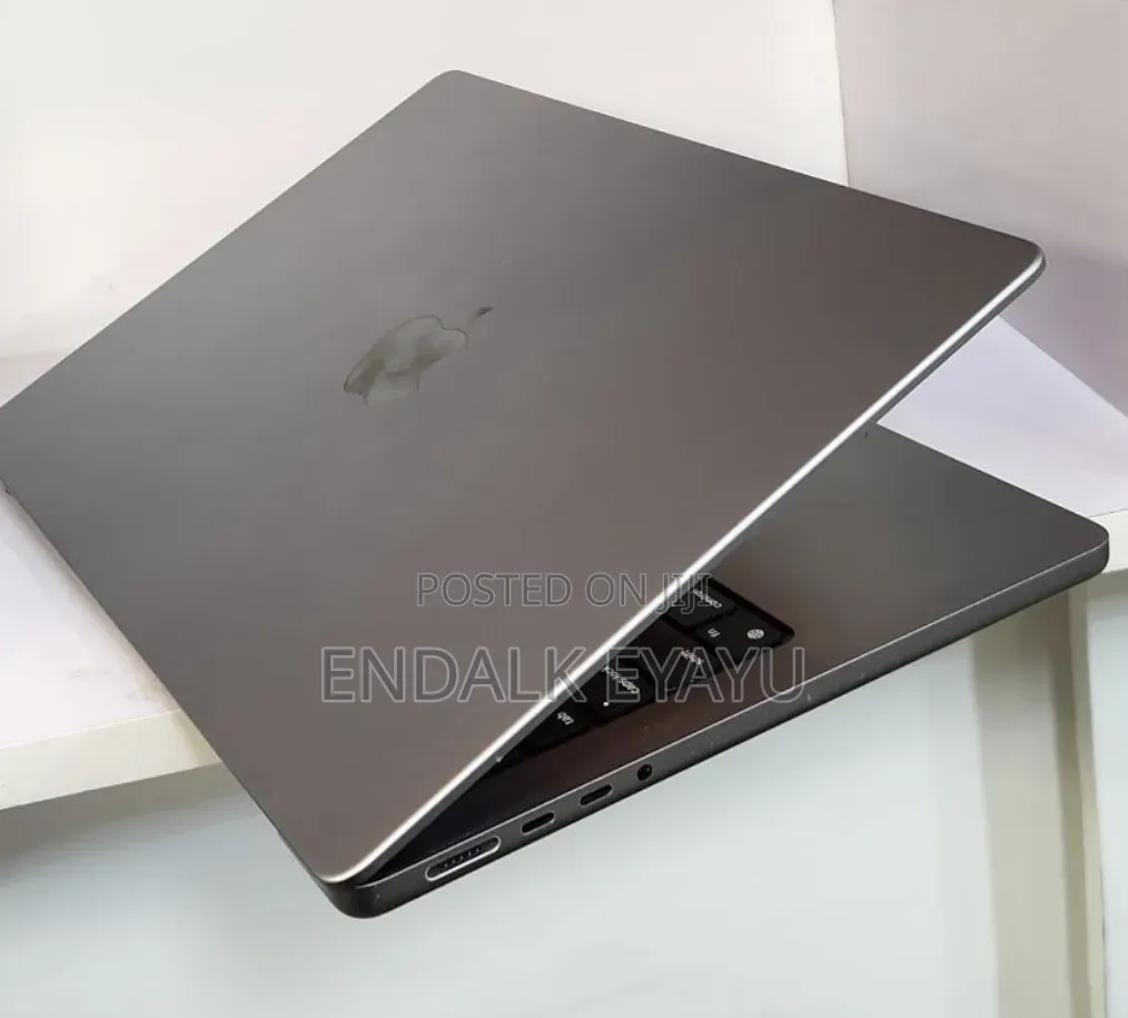 New Laptop Apple MacBook Pro M1 16GB Apple M1 Pro SSD 512GB