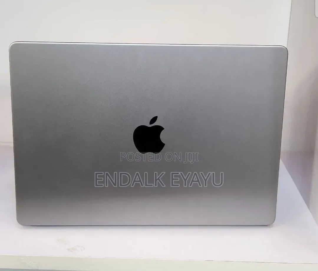 New Laptop Apple MacBook Pro M1 16GB Apple M1 Pro SSD 512GB