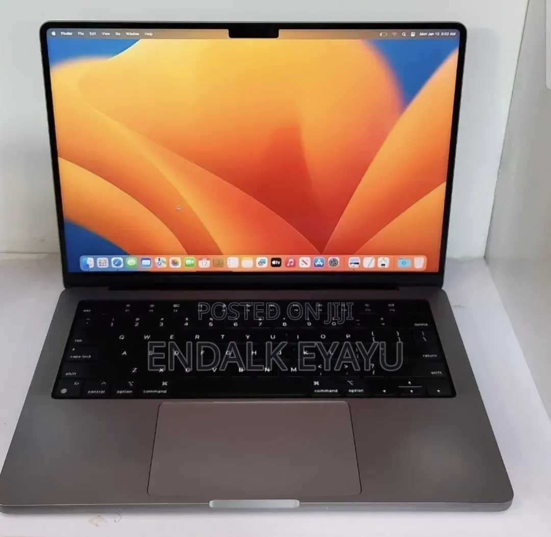 New Laptop Apple MacBook Pro M1 16GB Apple M1 Pro SSD 512GB