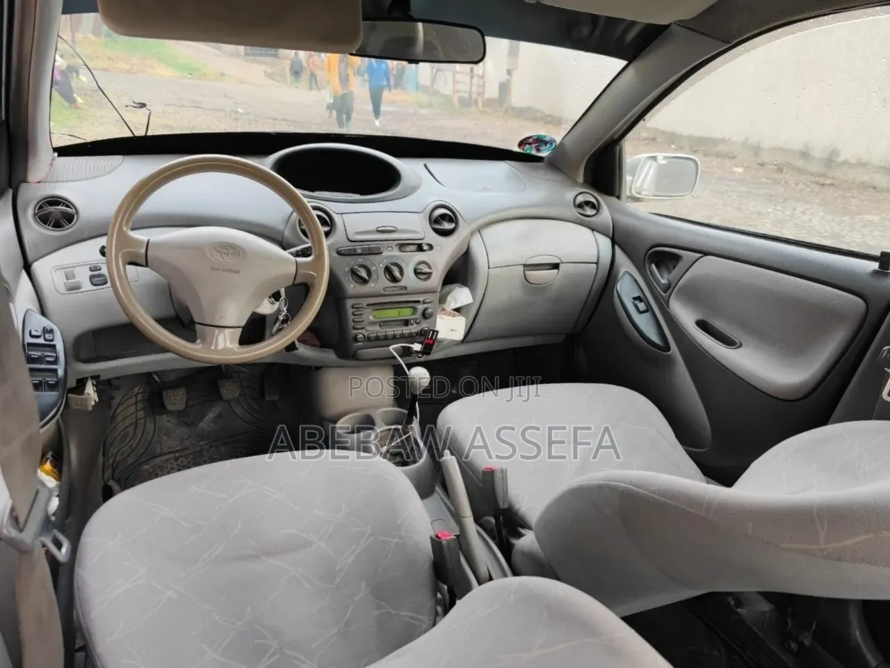 Toyota Platz 2001 Silver