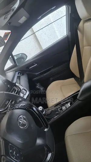 Toyota C-HR Limited FWD 2020 White