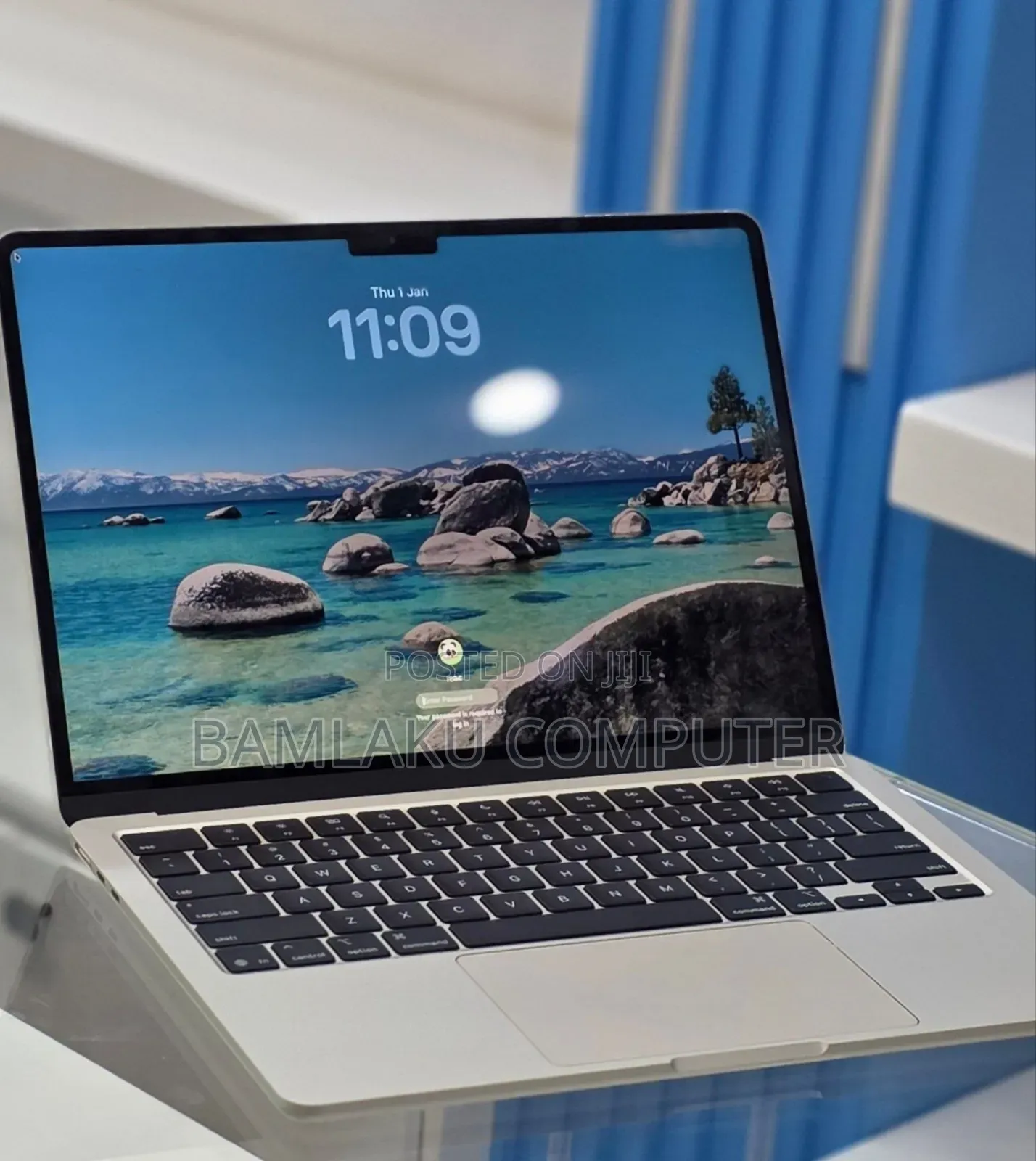 New Laptop Apple MacBook Air 2025 M4 13-inch 16GB Apple M4 SSD 256GB
