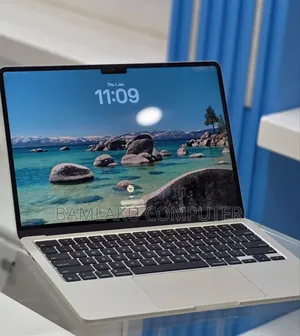 New Laptop Apple MacBook Air 2025 M4 13-inch 16GB Apple M4 SSD 256GB