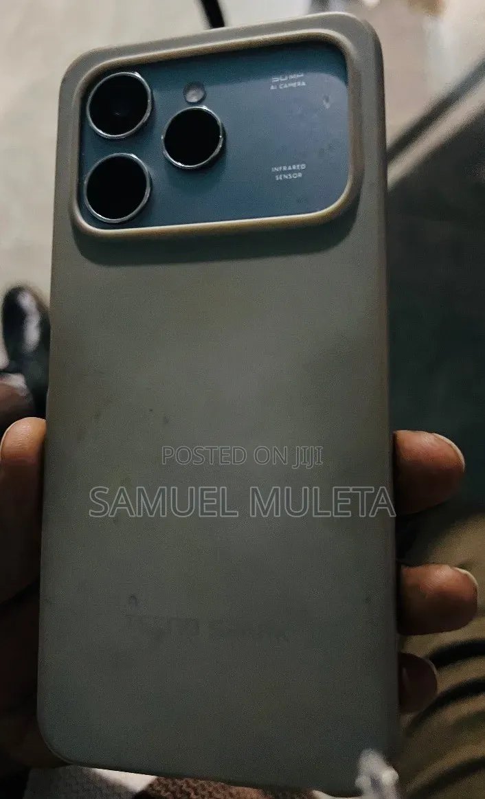 Tecno Spark 40 128 GB Silver