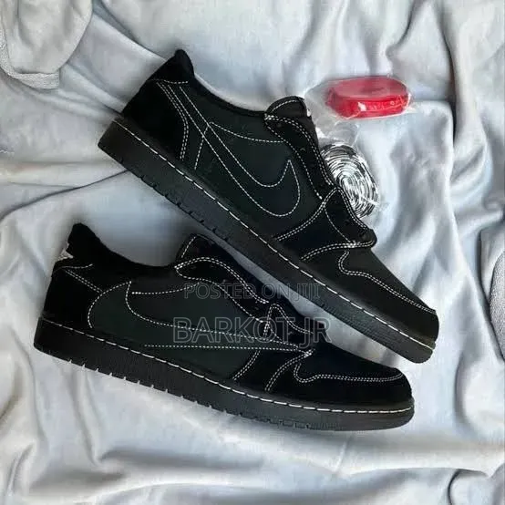 Traviscott Air Jordan 1 Low Black