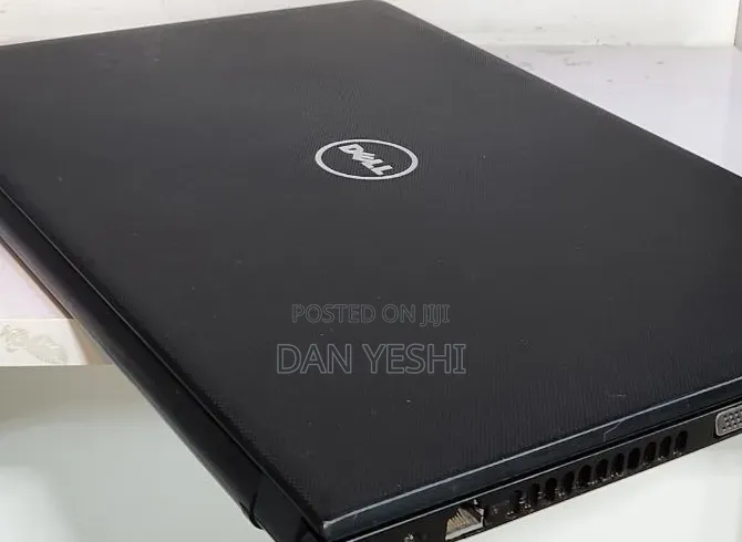 New Laptop Dell Vostro 15 3000 8GB Intel Core i5 SSD 500GB