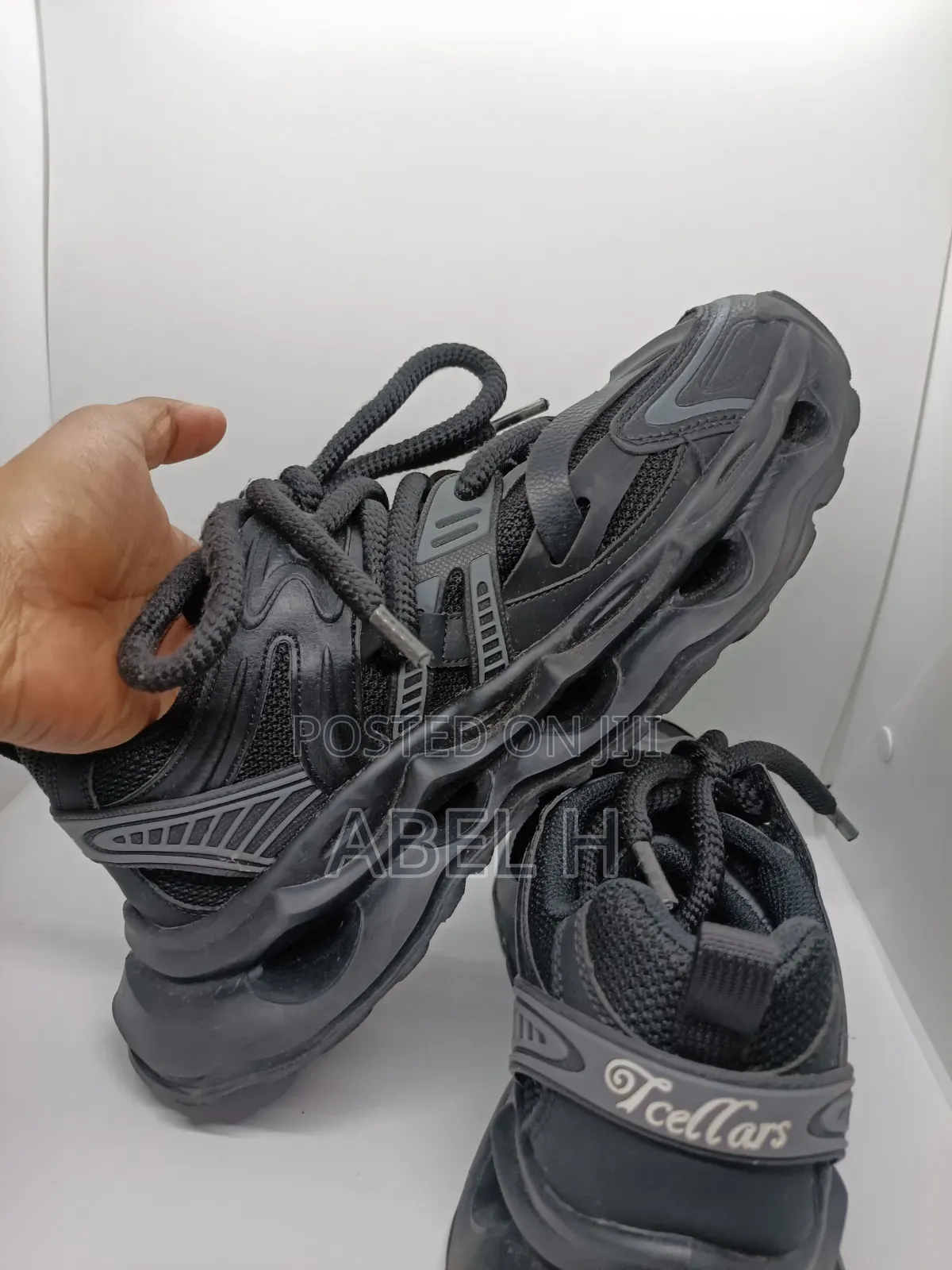 Tcellers Black Track Sneakers