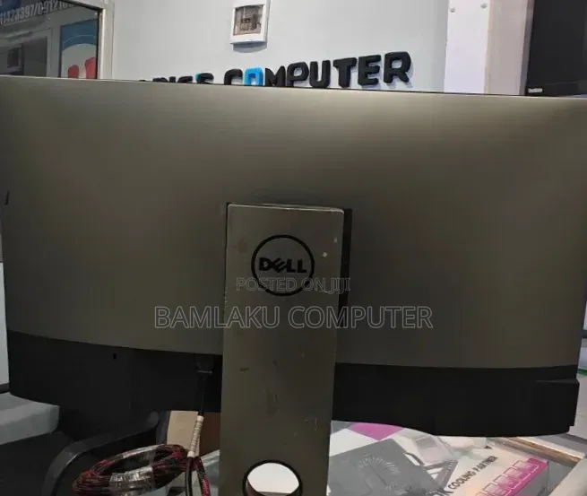 Dell 27" Inch Frameless Monitor Frameless 27" Inch