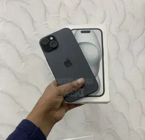 New Apple iPhone 15 128 GB Black