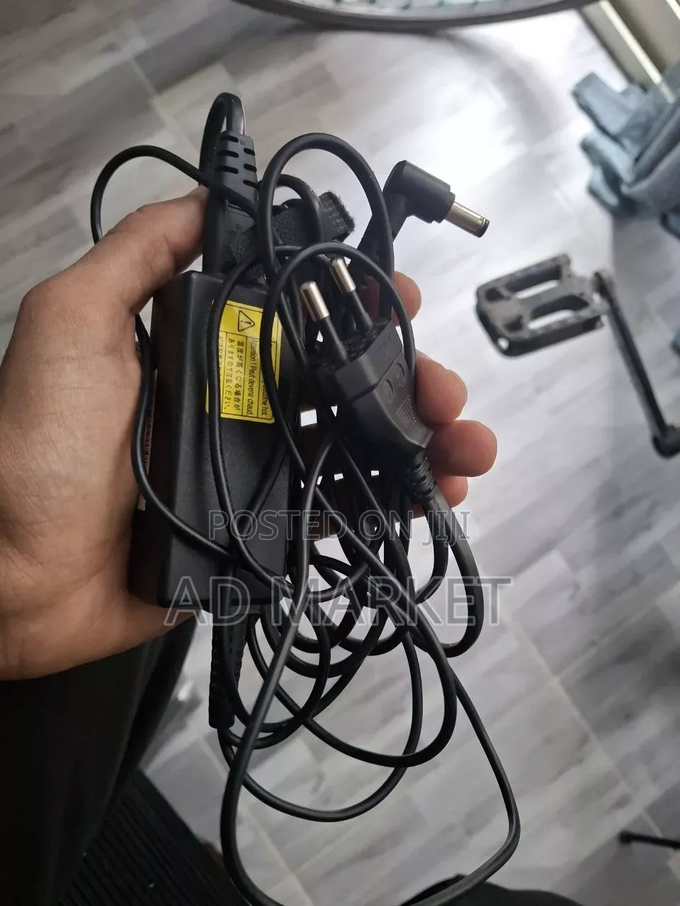 Toshiba Charger