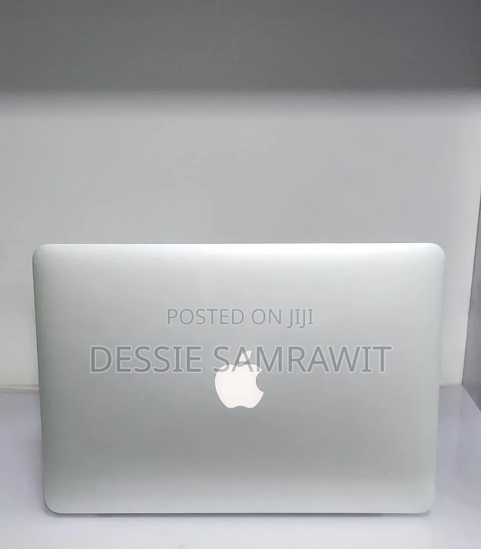 New Laptop Apple MacBook Pro 2015 16GB Intel Core i7 SSD 512GB