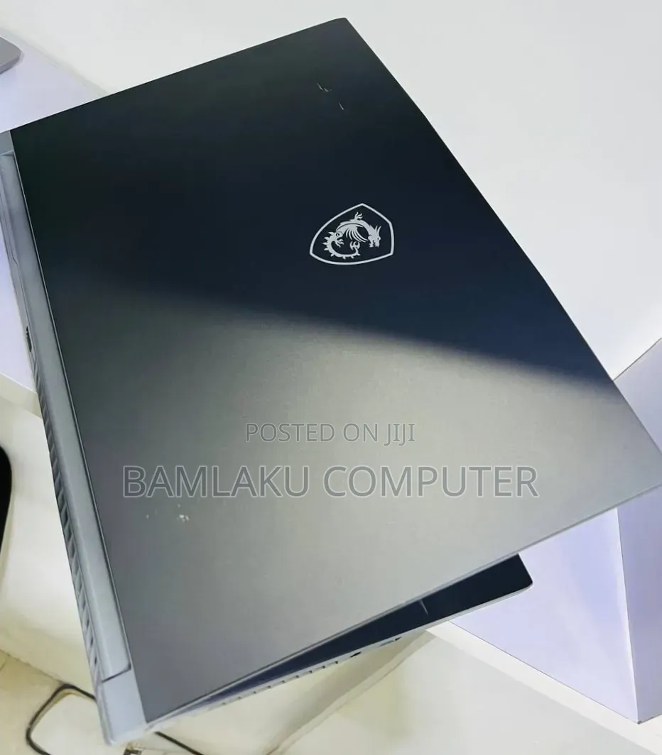 New Laptop MSI GF65 Thin 10UE 16GB Intel Core i5 SSD 512GB