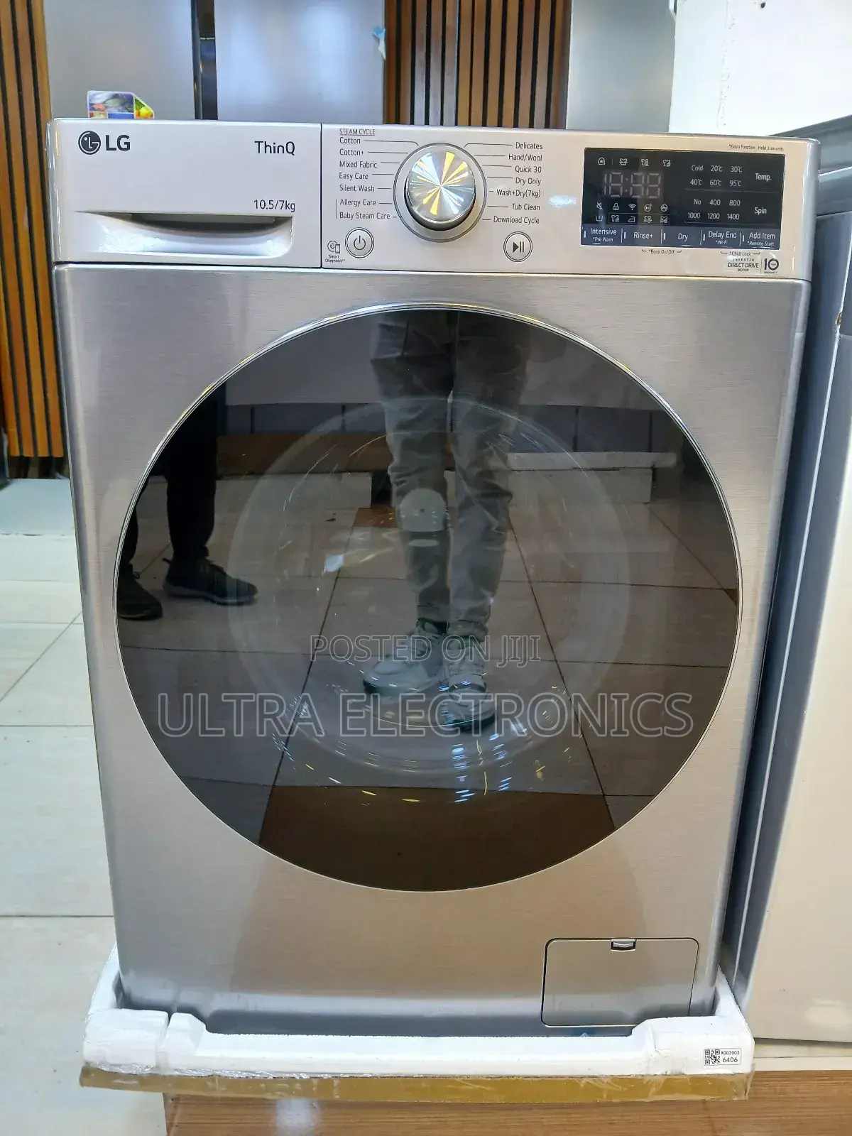 Lg 10.5/7kg Front Load Washer-Dryer With Thinq Technology.