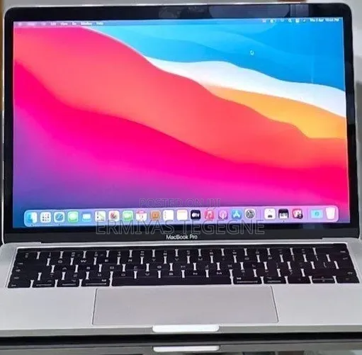 New Laptop Apple MacBook Pro M1 16GB Intel Core i7 SSD 512GB