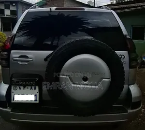 Toyota Land Cruiser Prado 2005 Silver