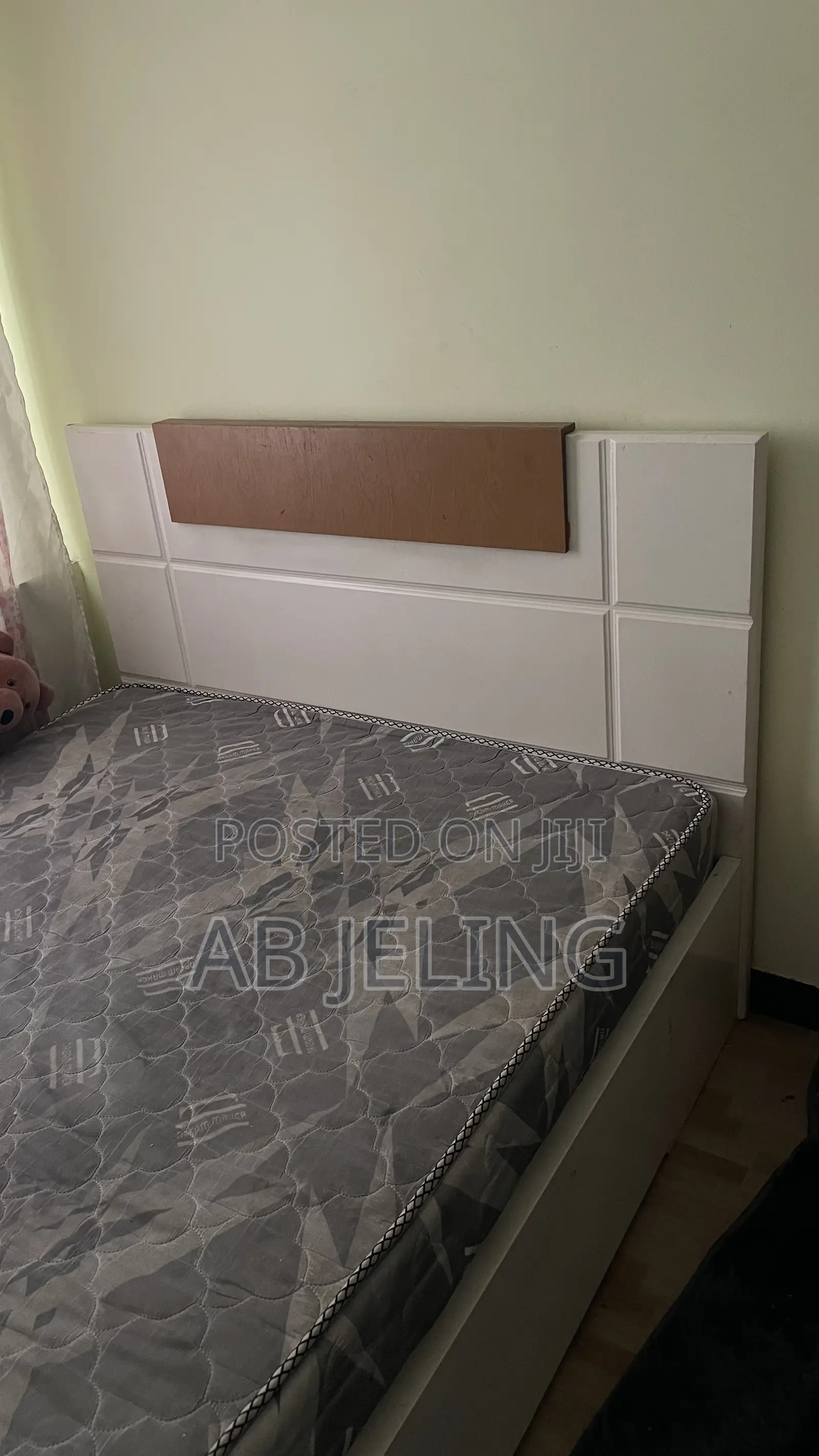 Bed/አልጋ 150meter