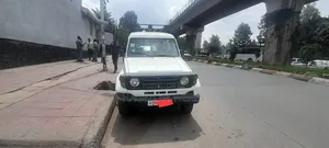 Toyota Land Cruiser 70 1989 White
