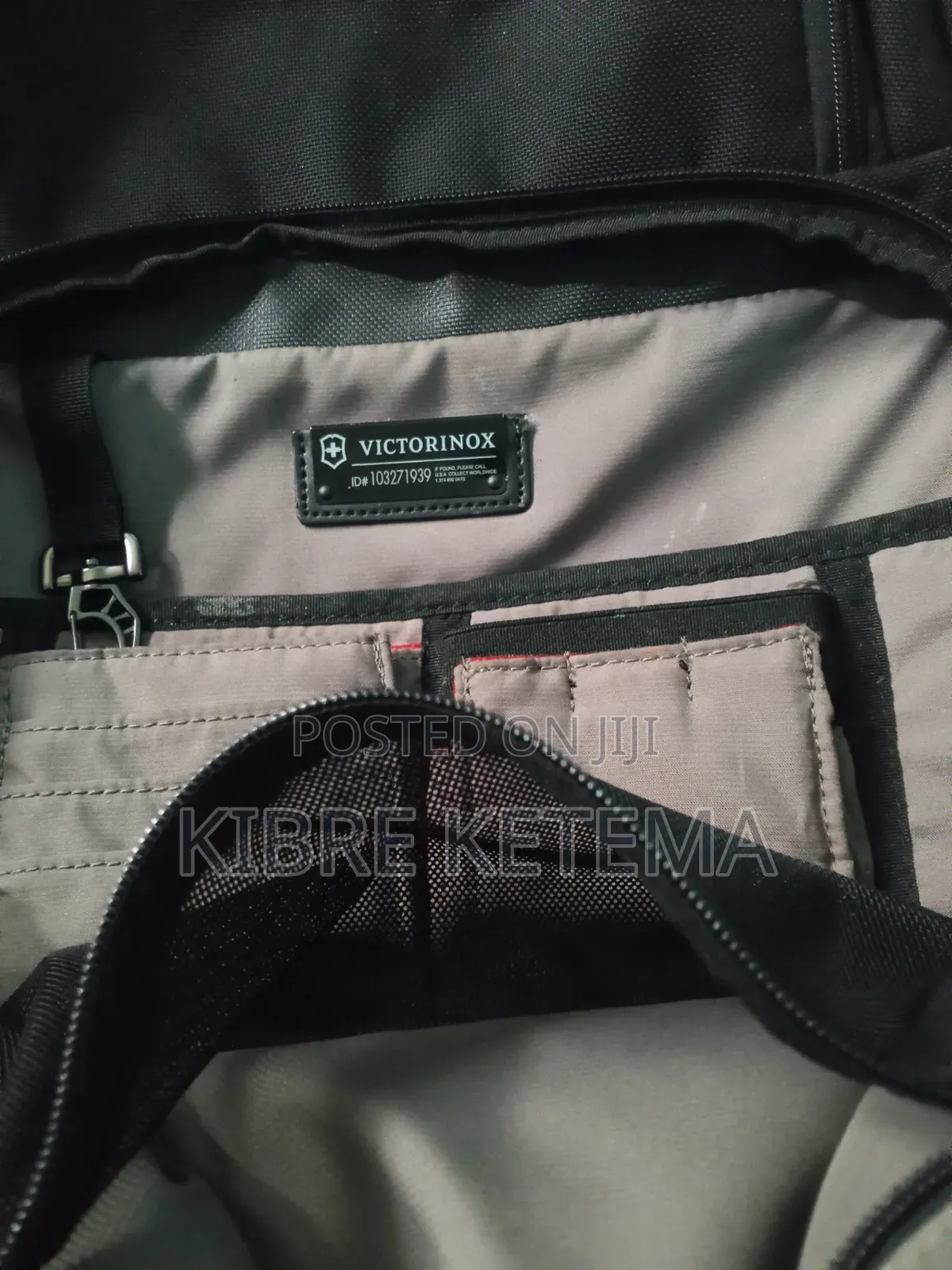 Victorinox Brand Pack