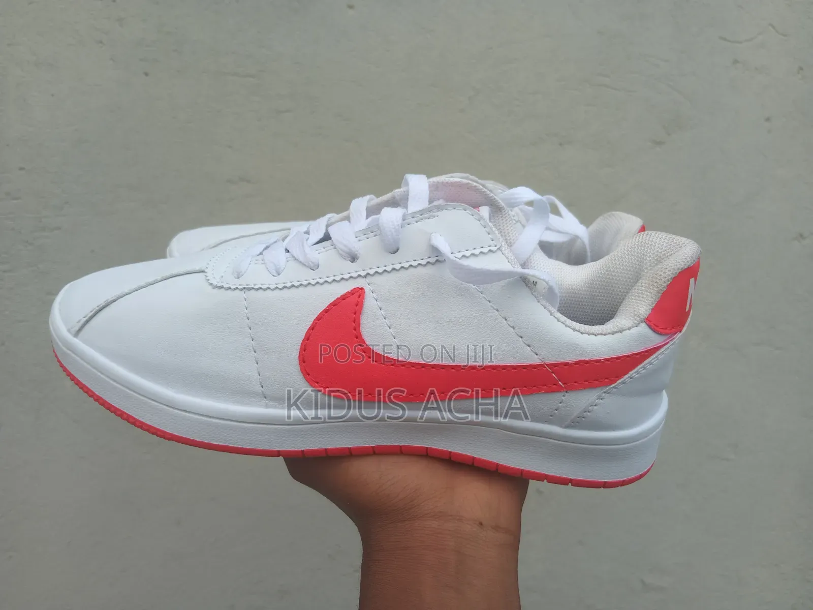 Nike Sneaker
