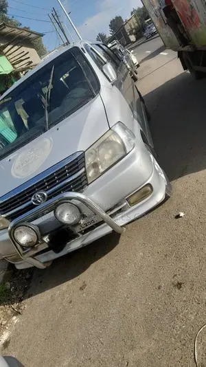 Toyota HiAce 2011 Silver