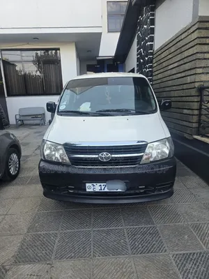 Toyota HiAce 2011 White