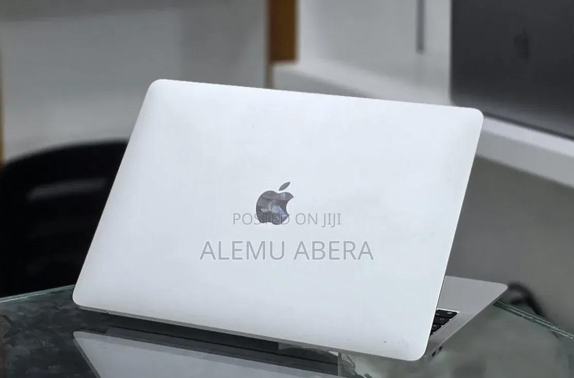 New Laptop Apple MacBook Air 2020 M1 8GB Apple M1 SSD 512GB