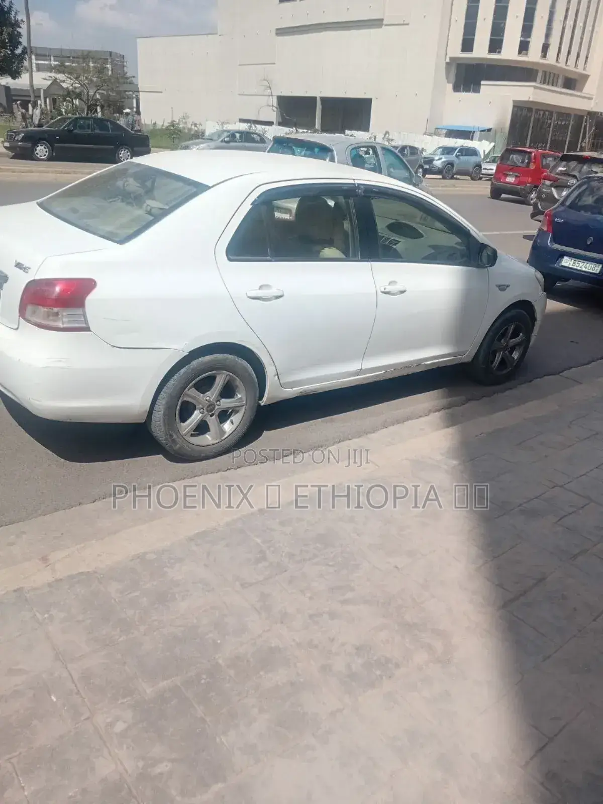 Toyota Yaris 2011 White