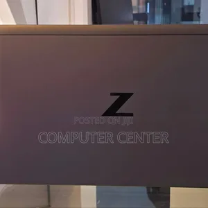New Laptop HP ZBook Studio G8 16GB Intel Core i7 SSD 512GB